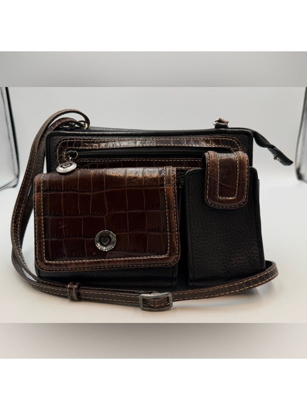 BRIGHTON CROSSBODY ORGANIZER CLUTCH PHONE CHECKBOOK BAG BLACK PEBBLE CROC TRIM - Picture 2 of 5